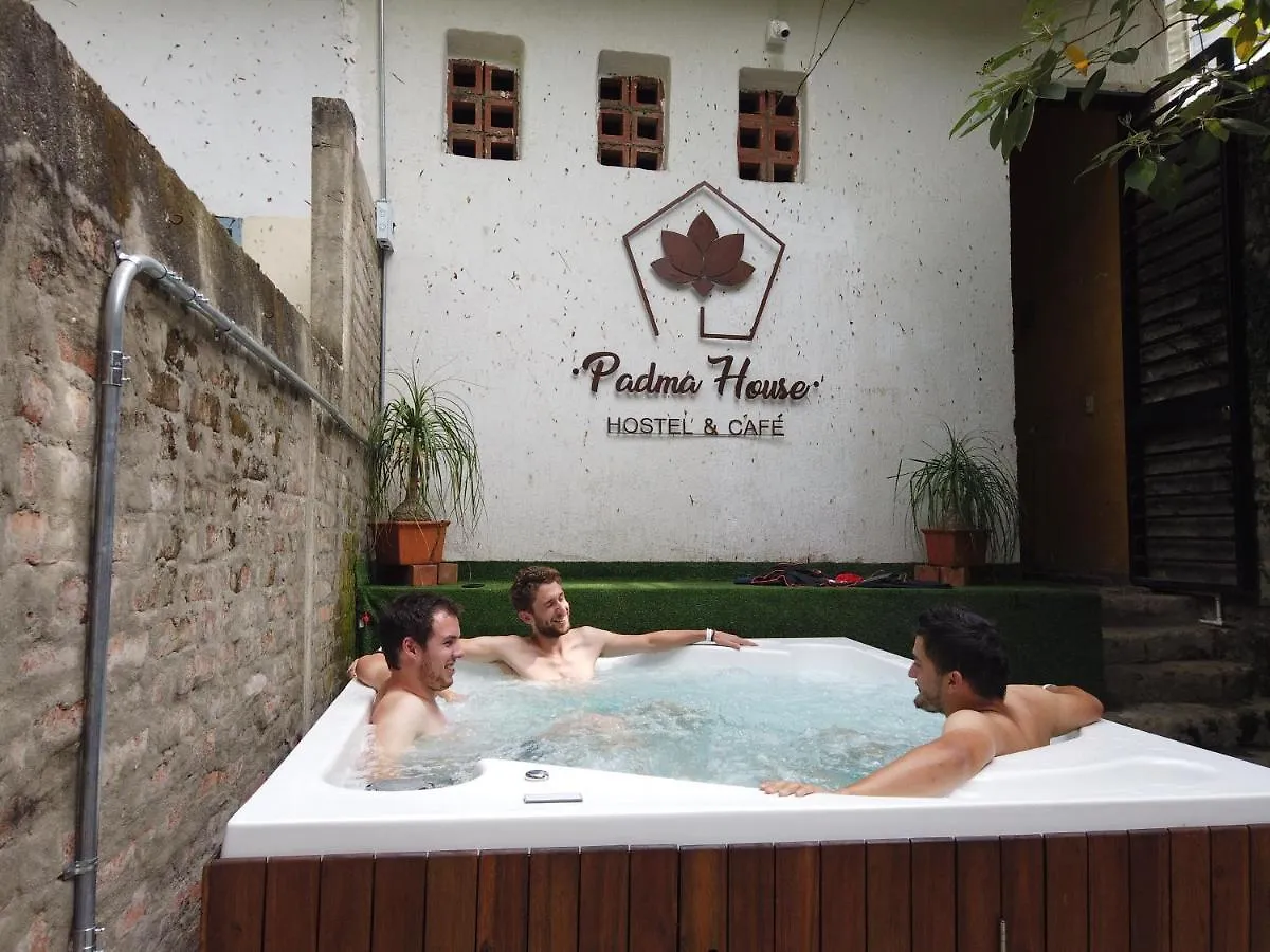 Padma House Hostel & Cafe Cali 0*,  Colombia